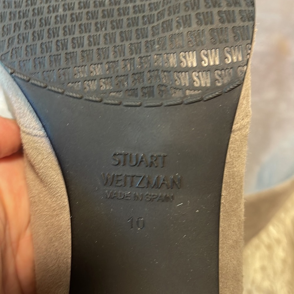 Stuart Weitzman - Picture 2 of 4